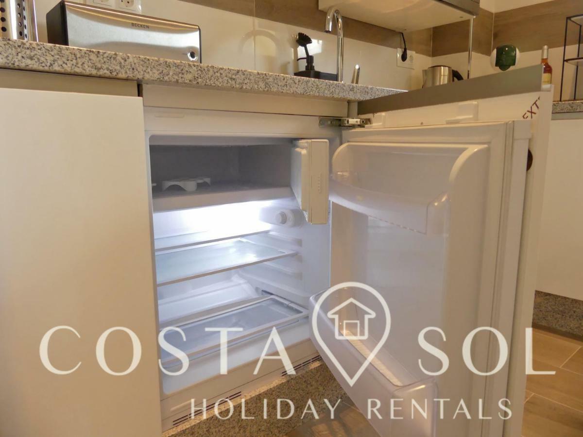 Apartamento Vacacional A 1 Minuto De La Playa - Carihuela Torremolinos Ngoại thất bức ảnh