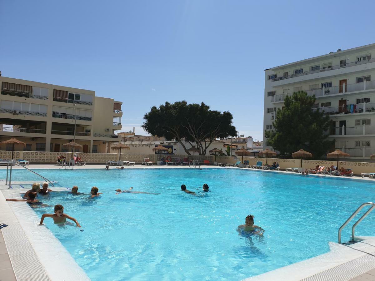 Apartamento Vacacional A 1 Minuto De La Playa - Carihuela Torremolinos Ngoại thất bức ảnh
